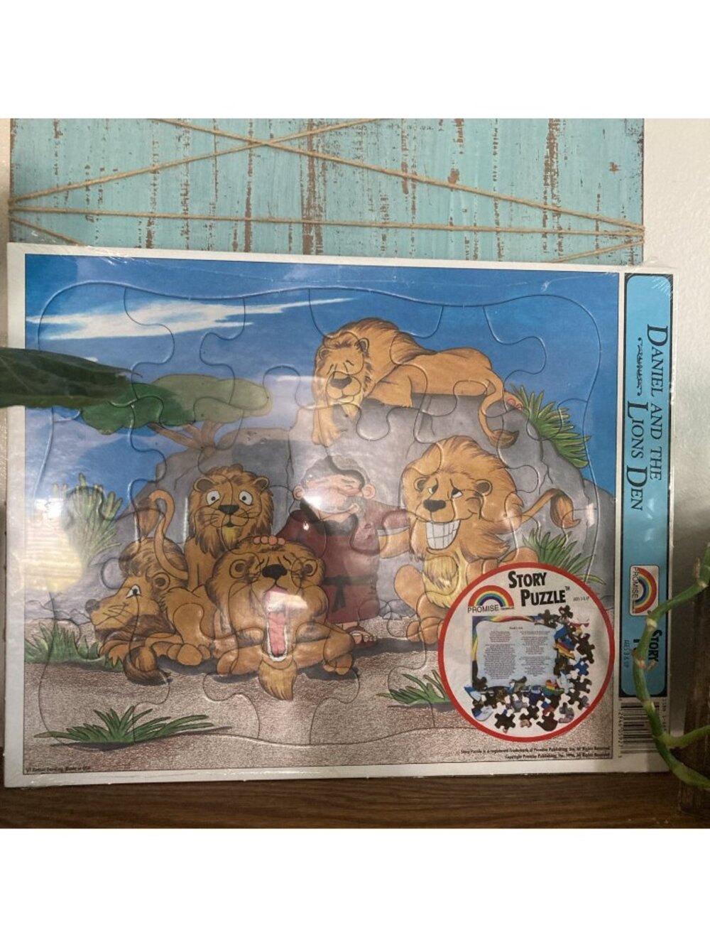 VTG 1996 Promise Story Puzzle Children’s Bible Daniel and the Lion’s Den